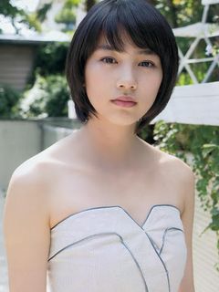 Rena Nounen (能年 玲奈)